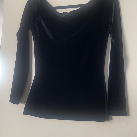 Express, Black Velvet Long Sleeve Small Top - Picture 3 of 7